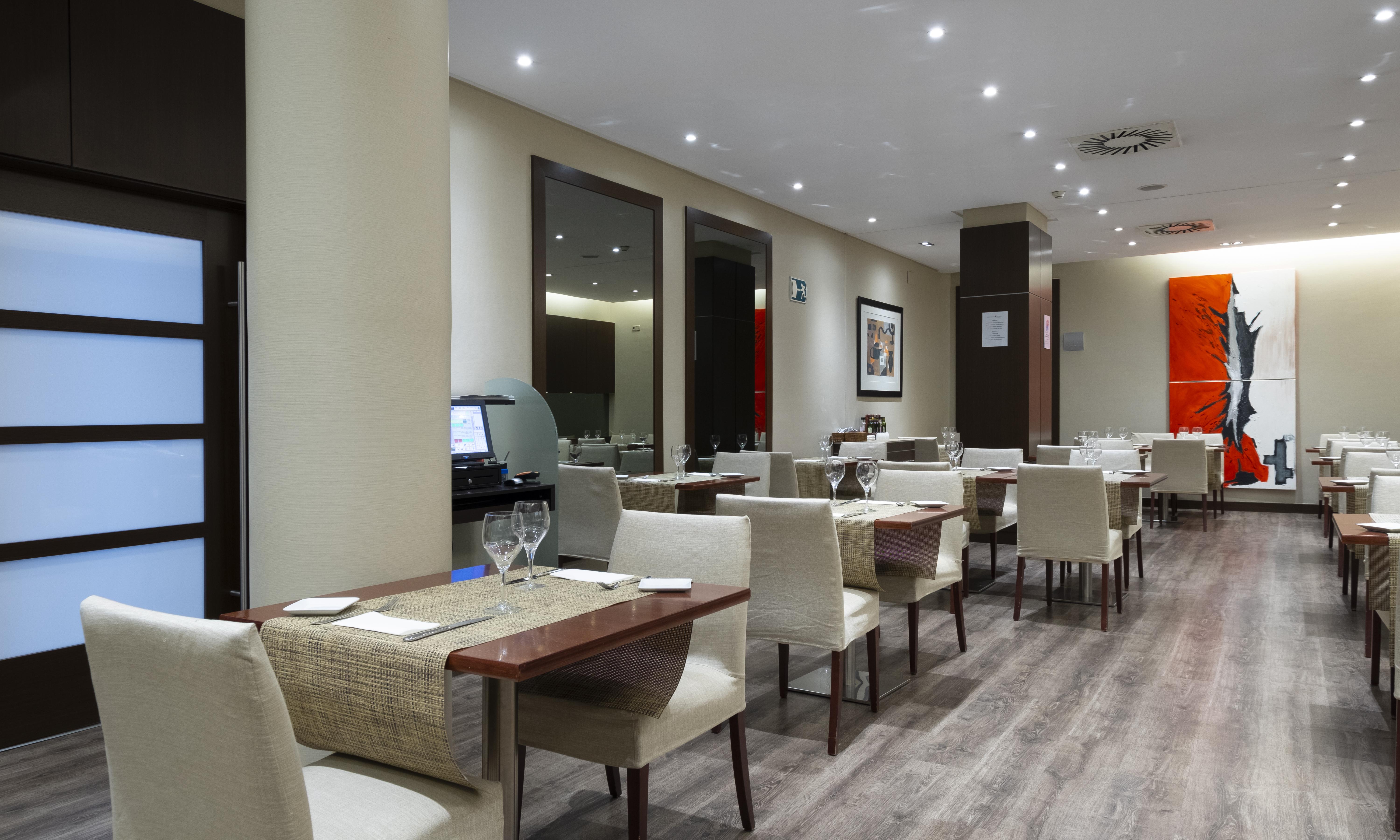 Hotel Attica21 Las Rozas Екстериор снимка