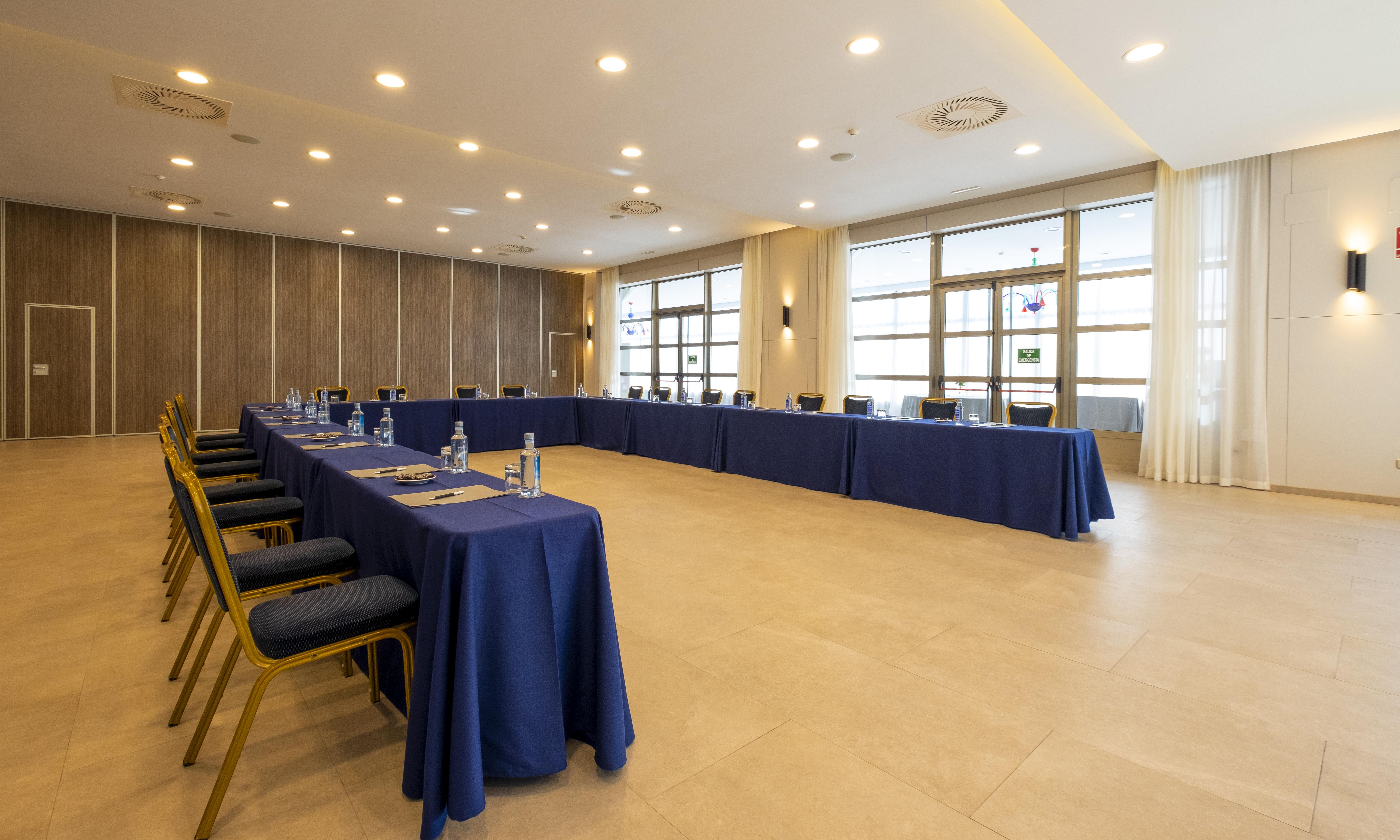 Hotel Attica21 Las Rozas Екстериор снимка